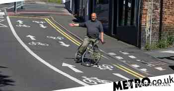 Stoke-on-Trent: Locals mock council for building 20ft cycle lane - Metro.co.uk