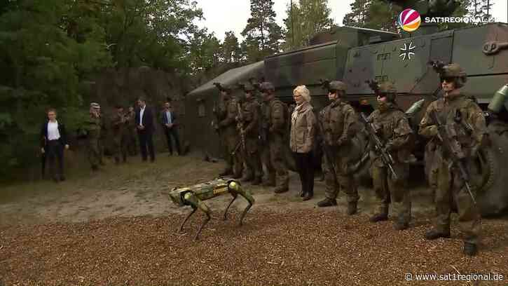 VIDEO | Bundesverteidigungsministerin Lambrecht besucht Stützpunkt in Munster - Sat.1 Regional