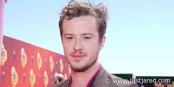 Stranger Things' Joseph Quinn Had An Emotional Reaction With Fans After He Was 'Yelled At' by Comic Con Staff
