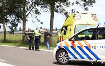 Wielrenner raakt gewond bij botsing met bezorgdienst in Vegelinsoord - Leeuwarder Courant