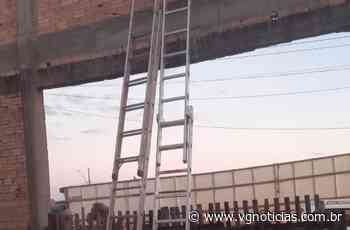 Homem leva choque, cai da escada e morre ao bater cabeça | VGN - Jornalismo com credibilidade - VG Notícias