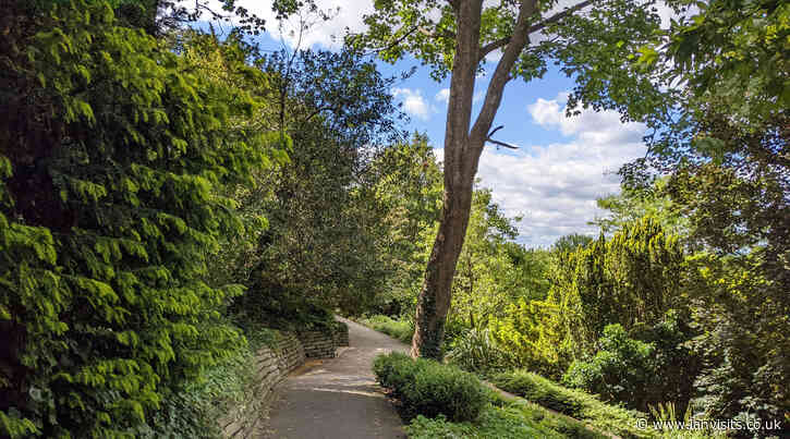 London’s Pocket Parks: Terrace Gardens, TW10