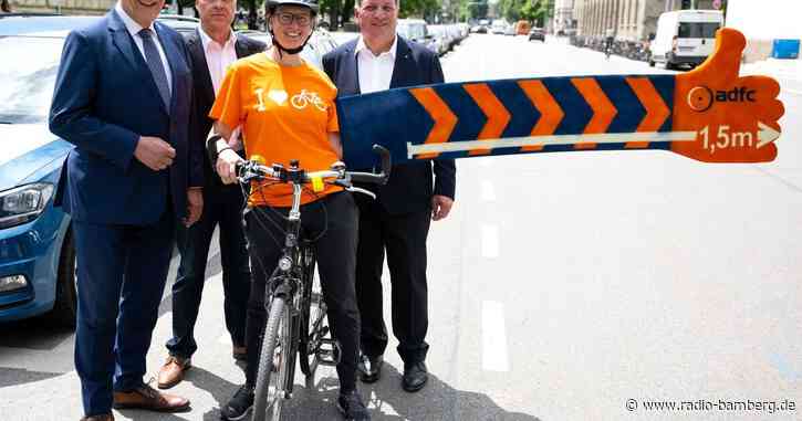 Mehr Rad-Unfälle: Kampagne und Abstandssensor sollen helfen