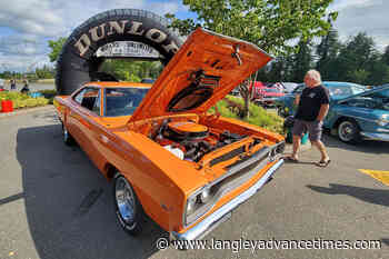 VIDEO: Lower Mainland car fans raise $10000 for Ukraine humanitarian relief – Langley Advance Times - Langley Advance Times