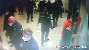 VIOLENZE NEL CARCERE DI SANTA MARIA CAPUA VETERE 105 PERSONE A GIUDIZIO - - Prima Tivvù