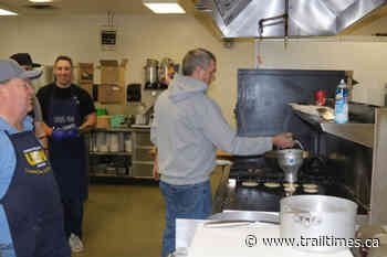 Trail market volunteers offer innovative approach to food safety - Trail Times