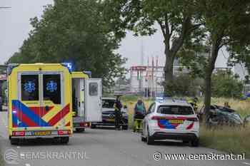 Automobilist ernstig gewond na botsing met boom op de Valgenweg in Farmsum - Eemskrant
