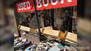 Orillia book shop closes for repairs after vehicle crashes into storefront