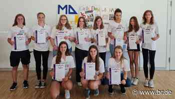 Mädchen für Technik begeistern: "Girls' Day Akademie" in Ansbach - br.de