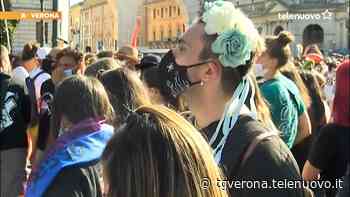 Il popolo del Verona Pride in marcia da piazza Bra a Porta Vescovo VIDEO - TG Verona
