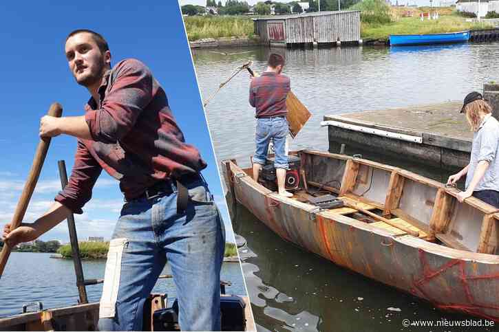 Arthur (24) vaart met kunstwerken aan boord tien uur lang naar expo…  in zelfgemaakte boot: “Mijn eerste creatie kapseisde meteen”