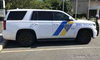 N.J. Turnpike crash leaves 2 dead, 1 seriously injured, State Police say - NJ.com
