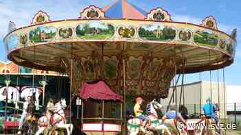 Historisches Pferdekarussell: Festspielwoche ermöglicht einen Ritt auf der hundertjährigen Frieda - svz – Schweriner Volkszeitung