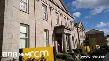 Royal Cornwall Museum in Truro faces 'imminent closure' - BBC