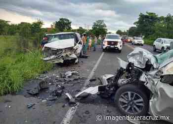 Chocan automóvil y camioneta de frente en Tierra Blanca, hay 3 lesionados - Imagen de Veracruz