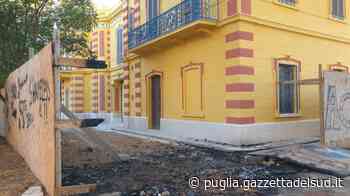 Trani, incendio a Villa Bini. In fumo anche rifiuti abbandonati - Gazzetta del Sud