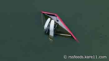 Man injured after hang glider crashed into Clear Lake