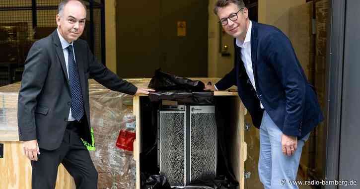 Super-Rechner für Künstliche Intelligenz in Bayern