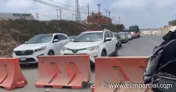 Bloquean residentes el 'tramo de la muerte' en Ensenada - elimparcial.com