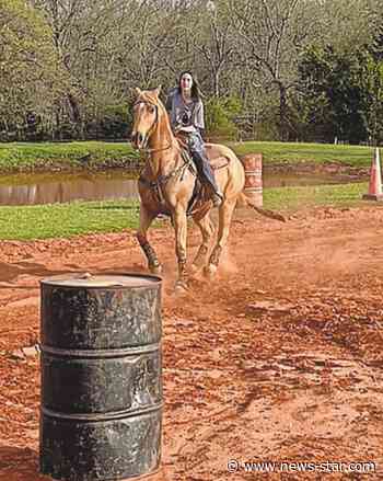 Tecumseh student to compete in barrel racing, pole bending at IFYR – Shawnee News-Star - Shawnee News-Star