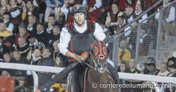 Foligno, Massimo Gubbini trionfa alla Quintana di Ascoli: pazzesco duello con Luca Innocenzi - Corriere dell'Umbria