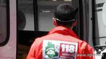 Incidente a Trecate, auto si impenna e finisce contro albero: muore uomo di 50 anni - IL GIORNO