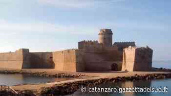 Turismo, Comitato aeroporto Crotone: "Nessun pullman per Le Castella. Solo il Taxi!" - Gazzetta del Sud - Edizione Catanzaro, Crotone, Vibo