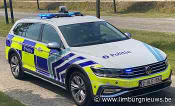 Genk: Nieuwe look voor politieauto's (14 juli 2022) - Limburgnieuws.be