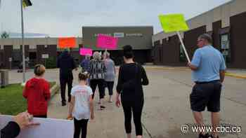 Kamsack, Sask., rally organizer says rural hospital service shutdowns are 'life and death' matter
