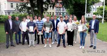 Auszubildende in den Geoinformationsberufen erhalten ihre Abschlusszeugnisse | Lokale Nachrichten aus Detmold - Lippische Landes-Zeitung