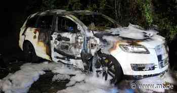 Zwei Personen schwer verletzt: Pkw brennt in Minden vollständig aus - Mindener Tageblatt