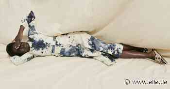 Mode-Trend 2022: Tie Dye Leinen ersetzen im Sommer endgültig die Jeans – dank Chloé x Mytheresa! - ELLE