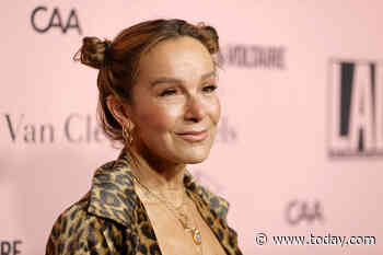 Jennifer Grey discusses iconic 'Dirty Dancing' scene and her own abortion story