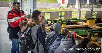 Alunos da Escola S realizam visita no Samae de Brusque e conhecem estrutura da autarquia - O Município