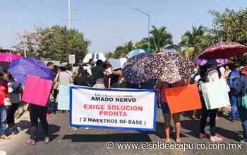 Enésimo bloqueo para pedir maestros seg ciudadania petatlan costa grande - El Sol de Acapulco