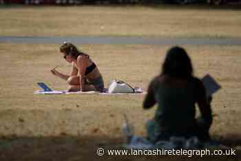 'No plans' to impose water restrictions despite hot weather
