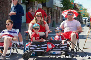 PHOTOS: Canada Day returns to Sidney with parade, boat building challenge – Saanich News - Saanich News