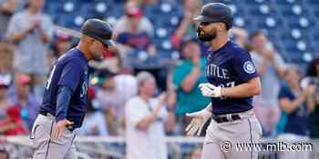 Jesse Winker homers in both games of doubleheader sweep - MLB.com