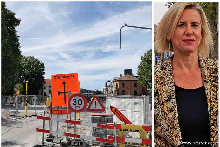 Werken aan belangrijk kruispunt lopen flinke vertraging op, maar er is beterschap op til: “Maar het blijft wachten op verkeerslichten”