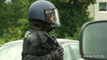Polizeiaktion gegen organisierte Kriminalität im Kreis Heide - NDR.de