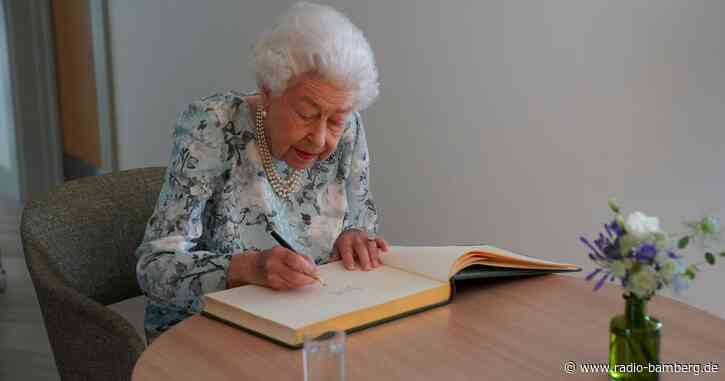 Queen besucht überraschend Hospiz in der Nähe von Windsor