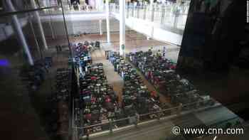 1,000 bags. Zero passengers. Delta flight from Heathrow latest sign of air travel hell - CNN