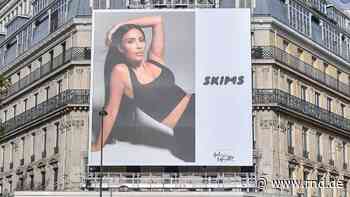 Bikinis und Badeanzüge von Kim Kardashian: Wenn Stars Bademode designen - RND