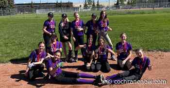 Two Cochrane softball teams strike gold at city championships - CochraneNow.com