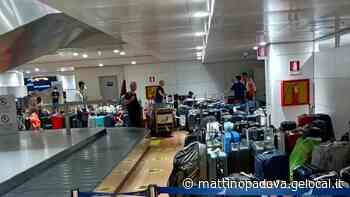 Domenica 17 da bollino nero al Marco Polo di Venezia: scioperi a raffica, decine di voli a rischio - Il Mattino di Padova