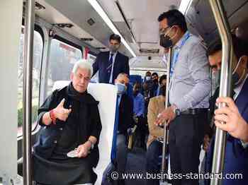 J&K LG chairs high level meet to review rescue & relief ops at Amarnath - Business Standard