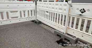 Loch in Straße sorgt für Straßenbahn-Störung der S2 in Stutensee - Sperrung ... | ka-news - ka-news.de