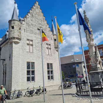 Flater stadsbestuur Herentals : 'Belgische' vlag verkeerd opgehangen aan Lakenhal - Nnieuws.be