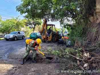 Realiza personal militar remisión de escombros en carretera Cuernavaca-Taxco - Unión de Morelos