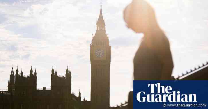 England braces for 40C temperatures as experts warn thousands could die